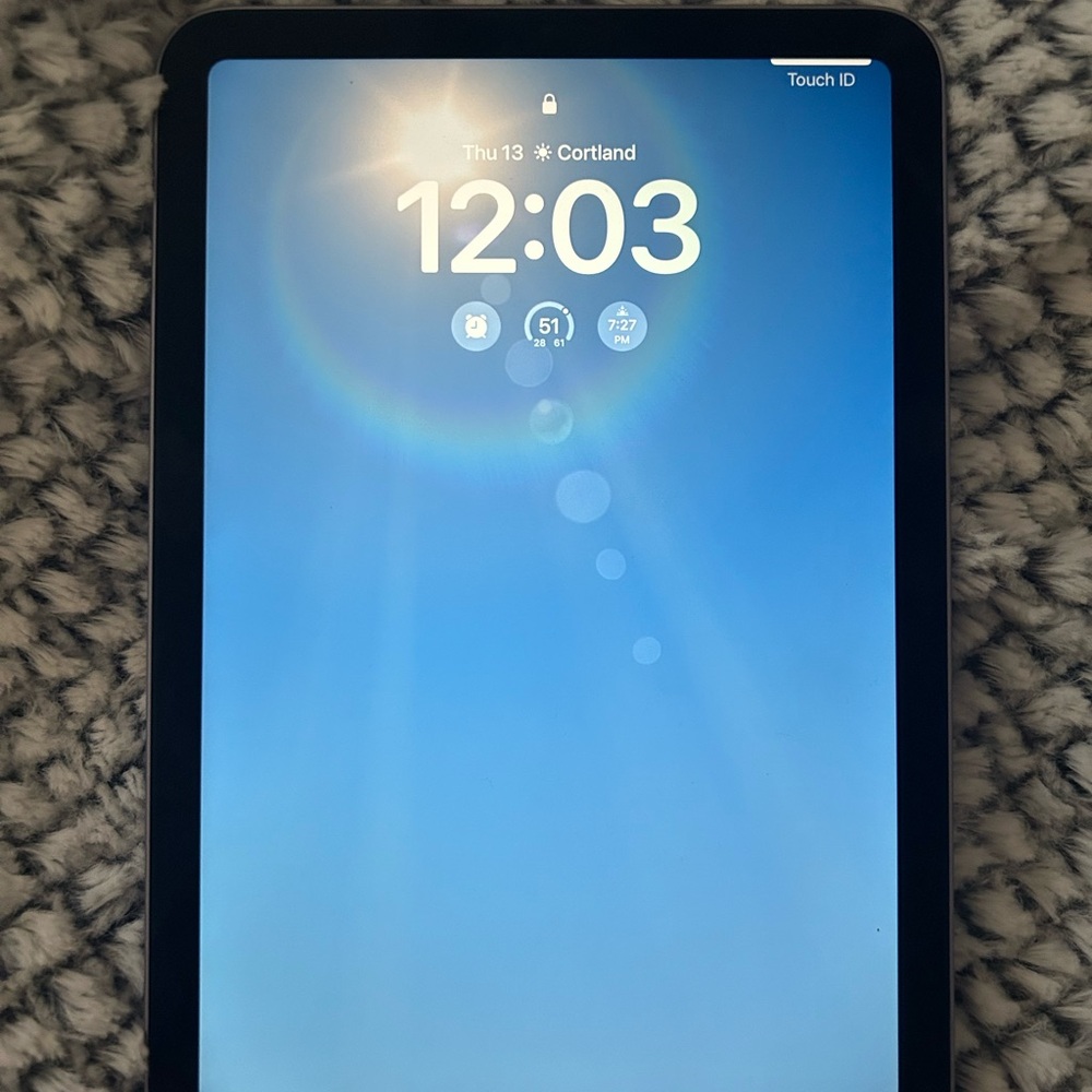 Apple iPad Mini (2012) - Purple